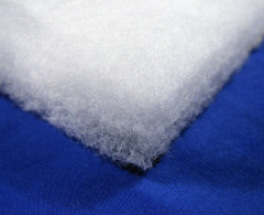 Синтепон 100% полиэстер  шир.150см (150гр) силиконизированный высокообъемный