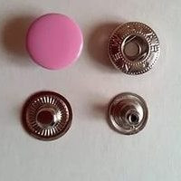 Кнопка с пластиковой шляпкой в Новосибирске